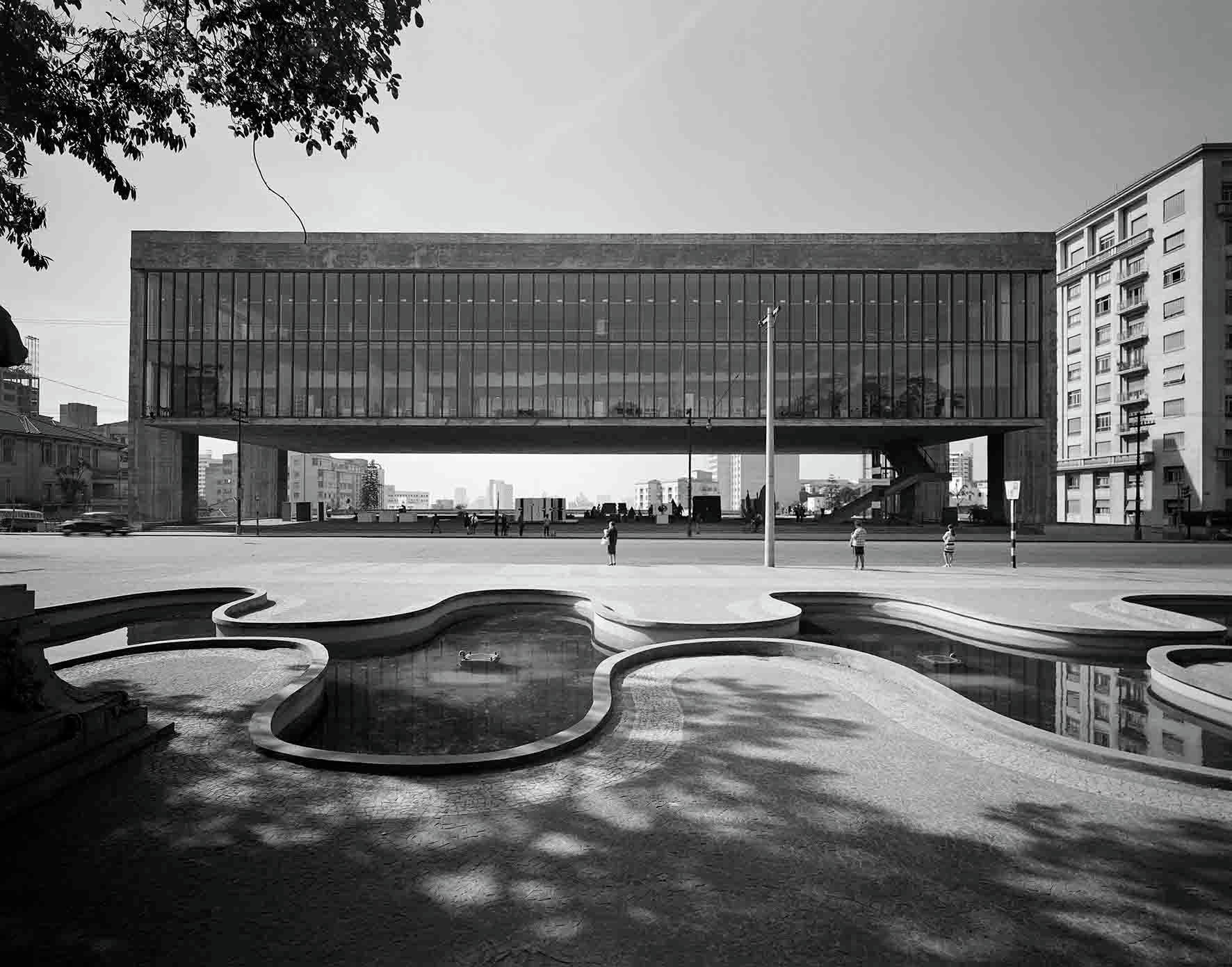 Lina Bo Bardi, uma mulher do futuro